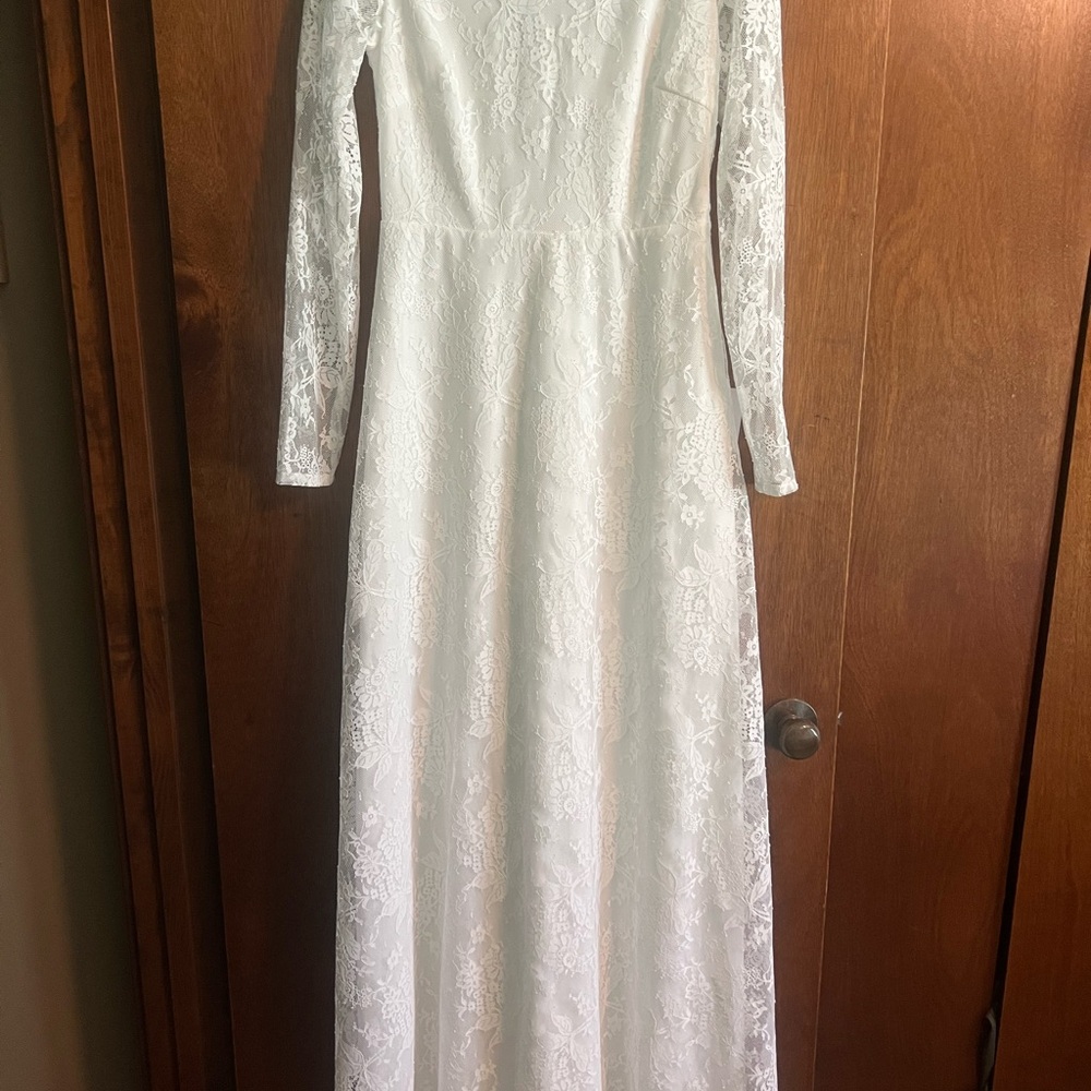 Lulu's Classic White Lace Long Sleeve Dress